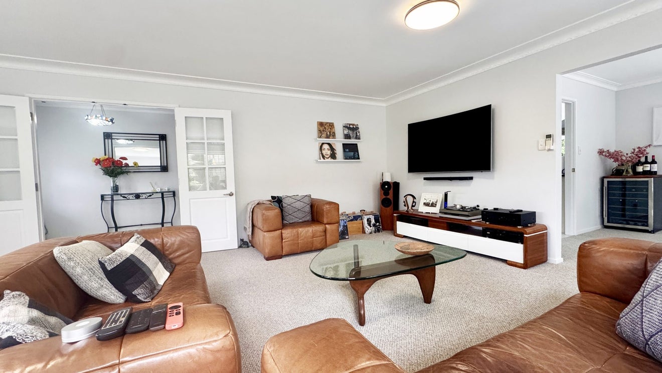 19 Ravenstone Place, Chatswood, Auckland - Carousel 2