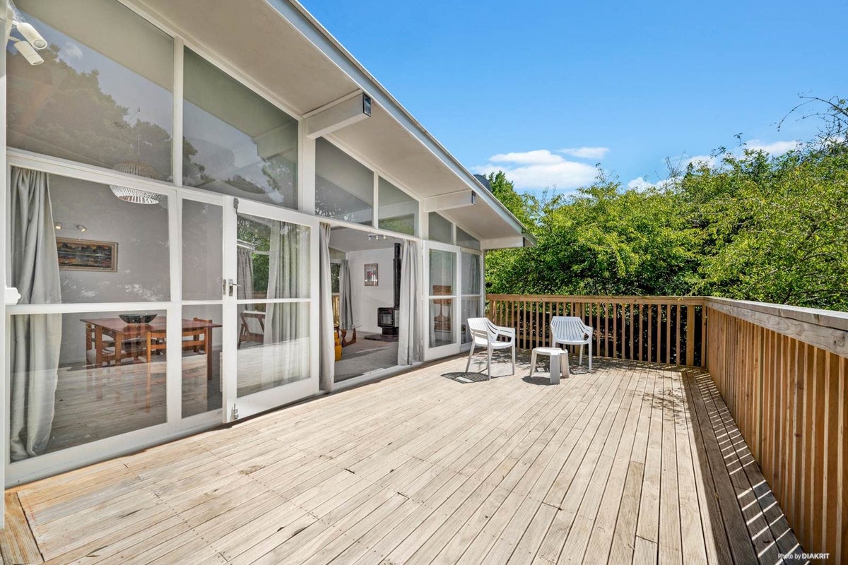 13 McPhail Street, Birkdale, Auckland - Carousel 1