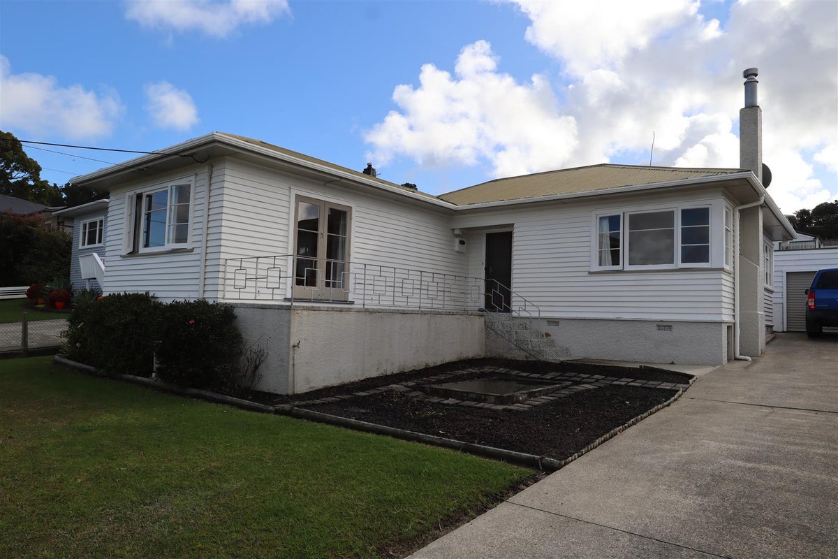 22 Ranfurly Street, Dargaville - Carousel 2