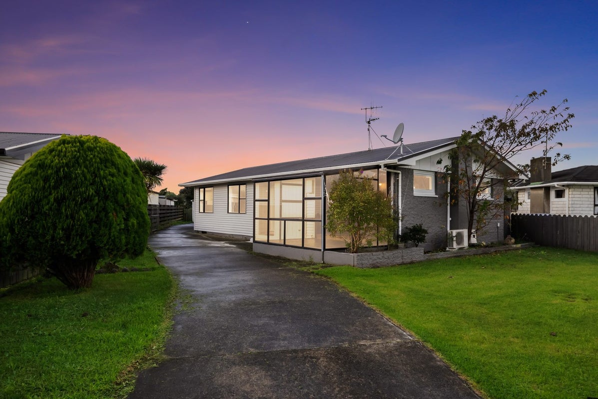 23 Mazengarb Road, Paraparaumu Beach, Paraparaumu - Carousel 1