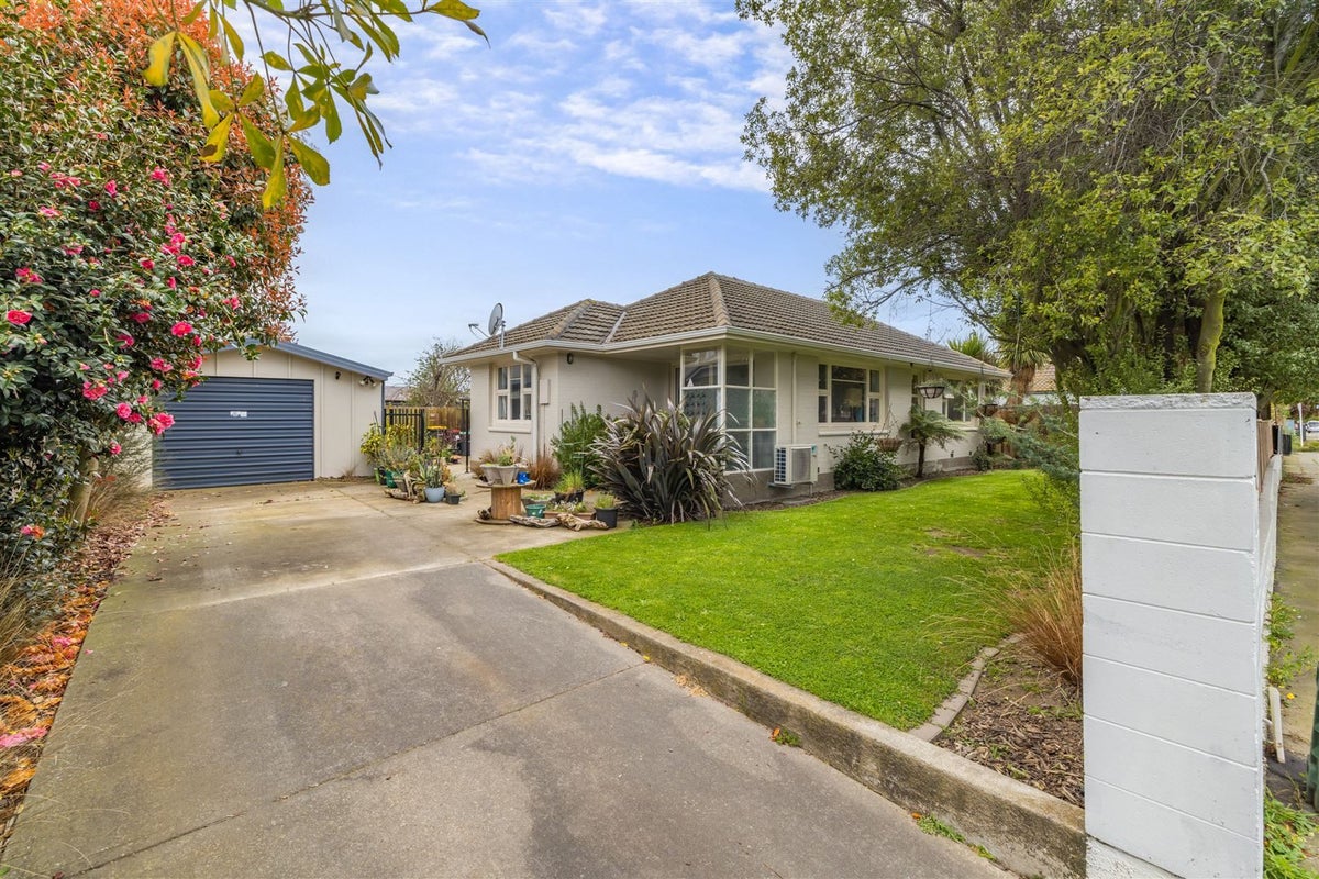 65 Charles Street, Waltham, Christchurch - Carousel 1