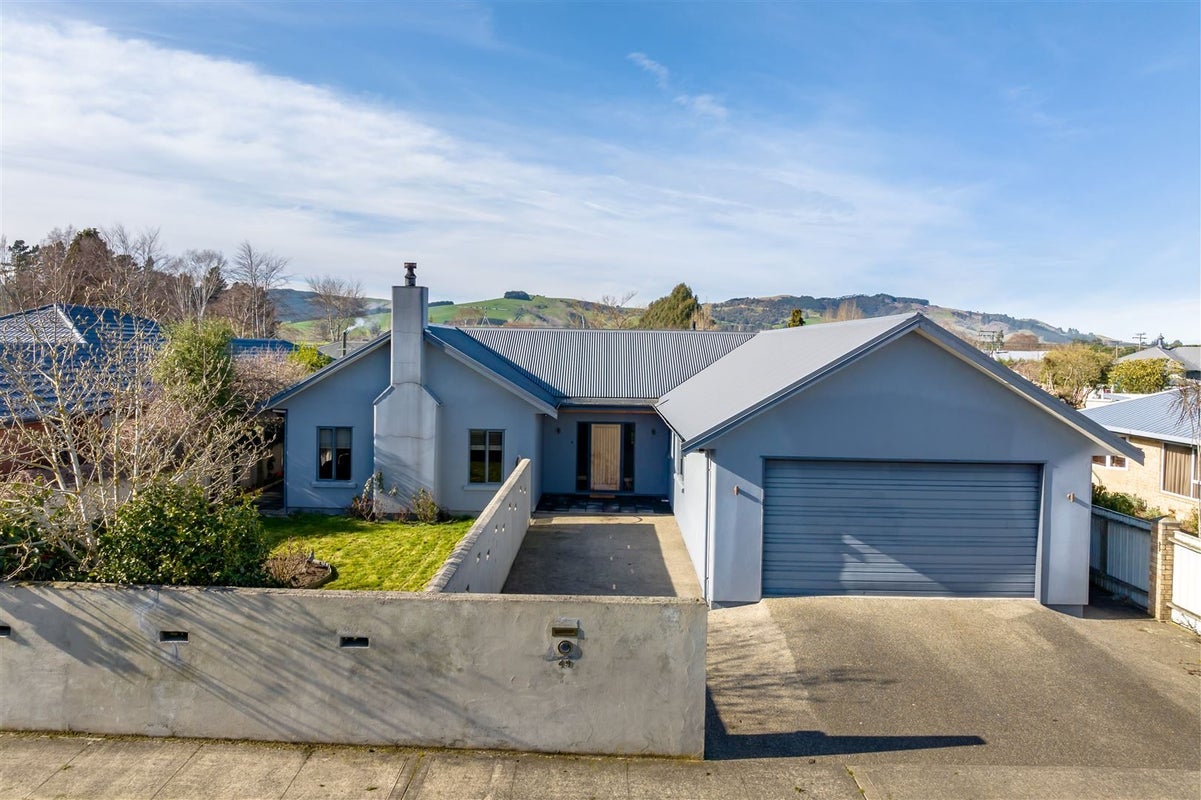 49 Centennial Avenue, Milton - Carousel 31
