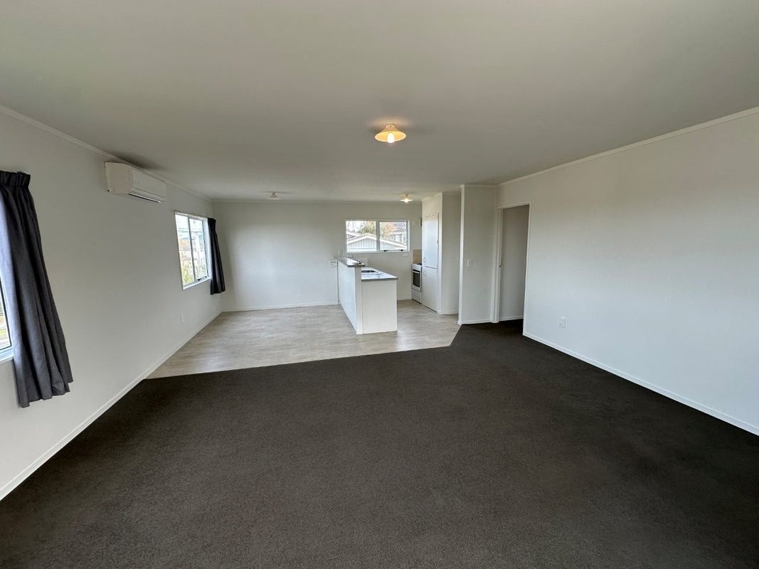 166A Tuhikaramea Road, Dinsdale, Hamilton - Carousel 2