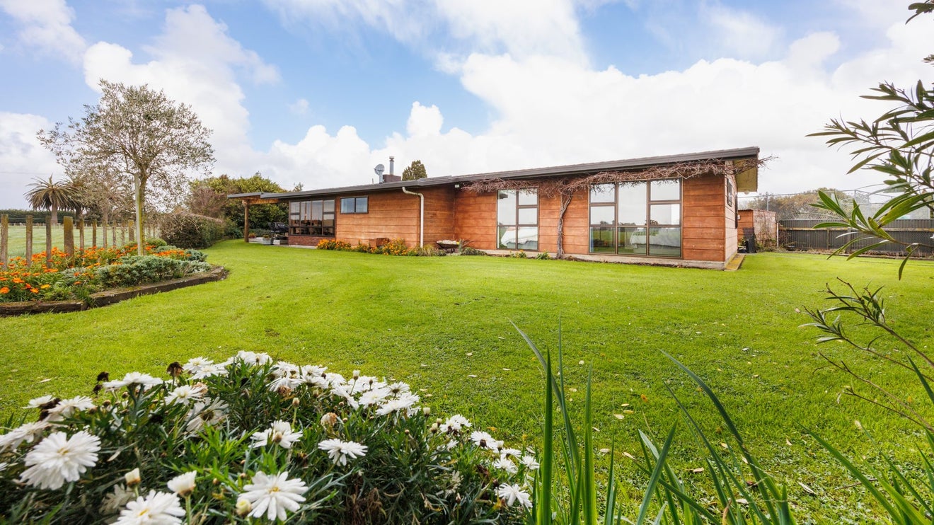 196 Sansons Road, Glen Oroua, Palmerston North - Carousel 1
