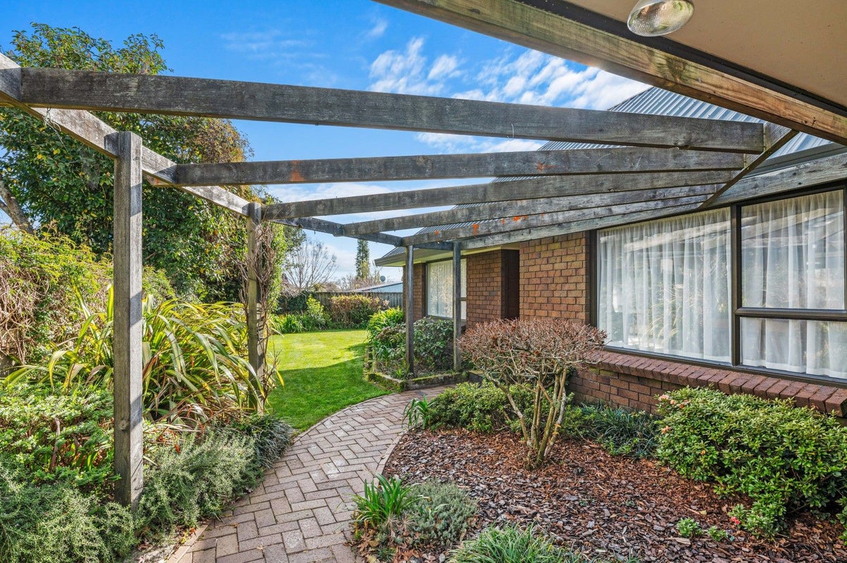 16 Orchard Place, Lynmore, Rotorua - Carousel 15