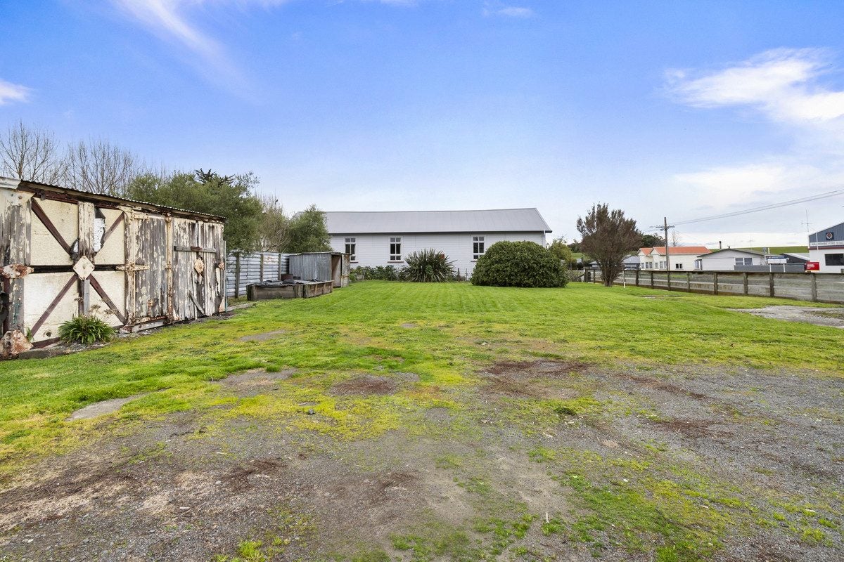 11 Stanway Road, Halcombe, Feilding - Carousel 27