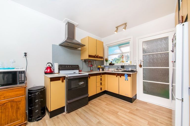 2/4 Erson Avenue, Royal Oak, Auckland - Carousel 2