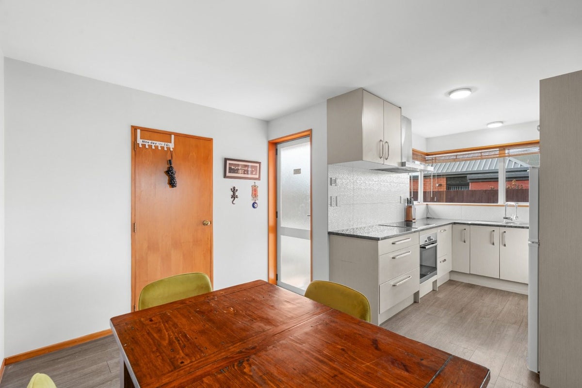 1/18 Burdale Street, Riccarton, Christchurch - Carousel 2