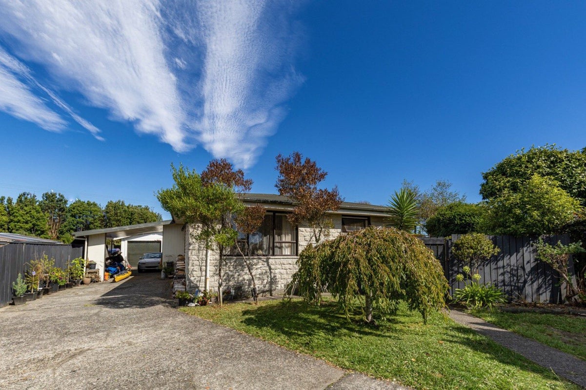 27 Ngahue Crescent, Carters Beach, Westport - Carousel 1