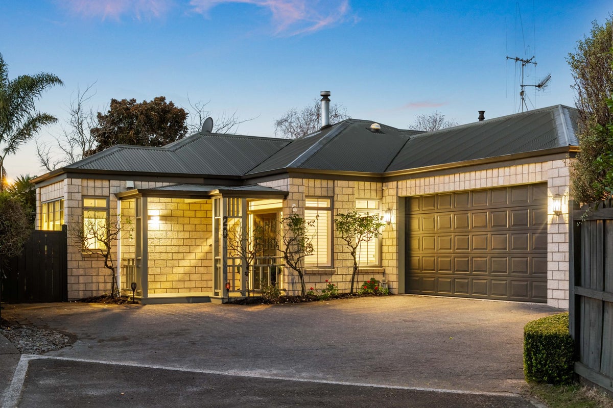 20 Monaco Key, Papamoa Beach, Papamoa - Carousel 1