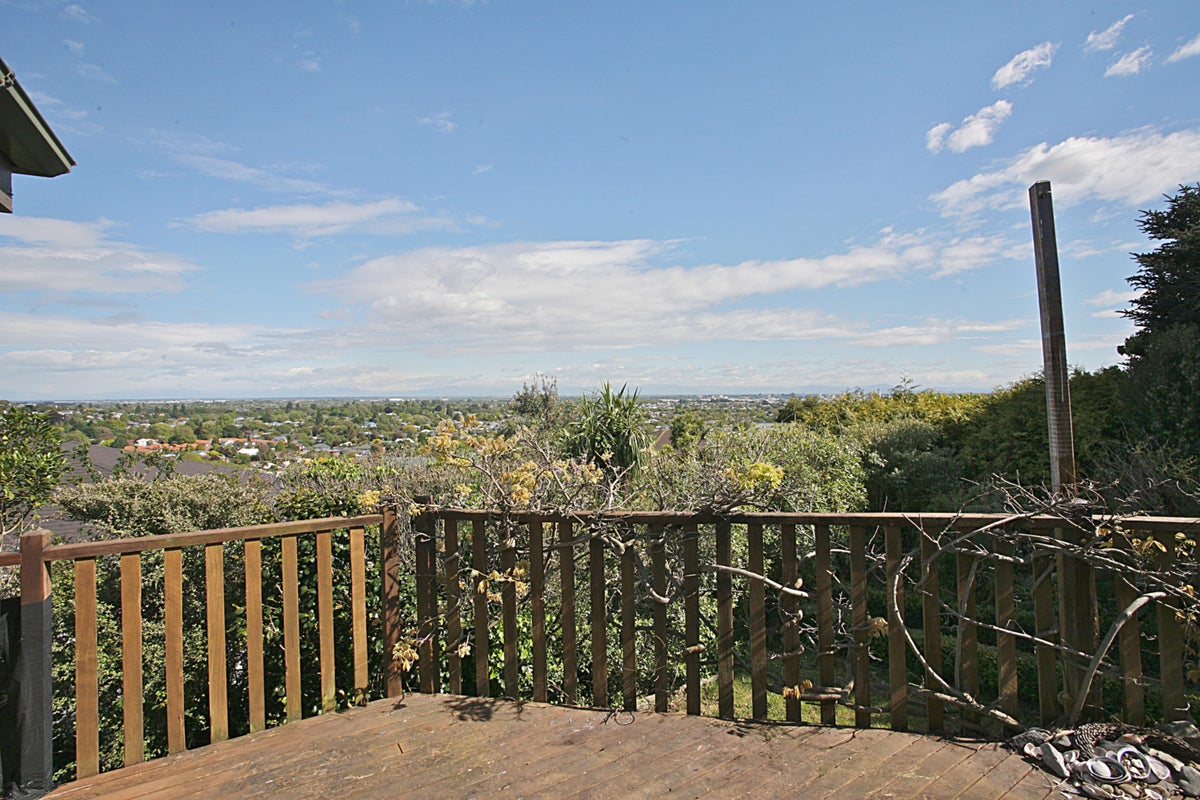 27 Whaka Terrace, Huntsbury, Christchurch - Carousel 1
