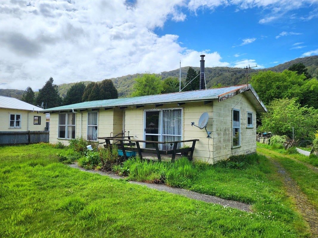 702 Taylorville Road, Taylorville, Greymouth - Carousel 1