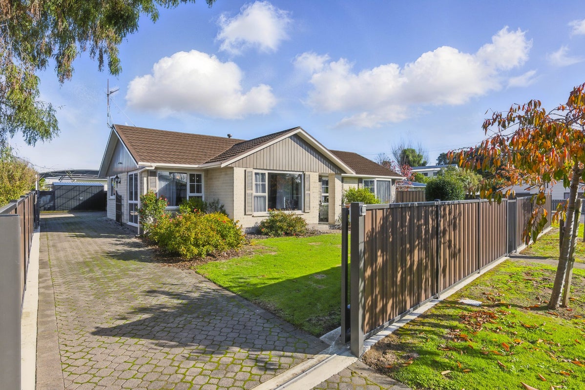 2 Gabriel Street, Raumati Beach, Paraparaumu - Carousel 20