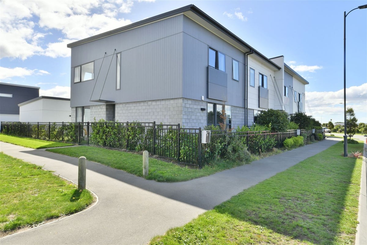 24 Tippet Crescent, Wigram, Christchurch - Carousel 15