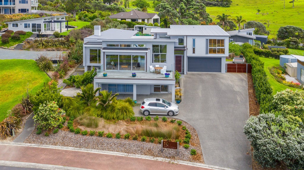 10 Lax Crescent, Leigh, Leigh - Carousel 1