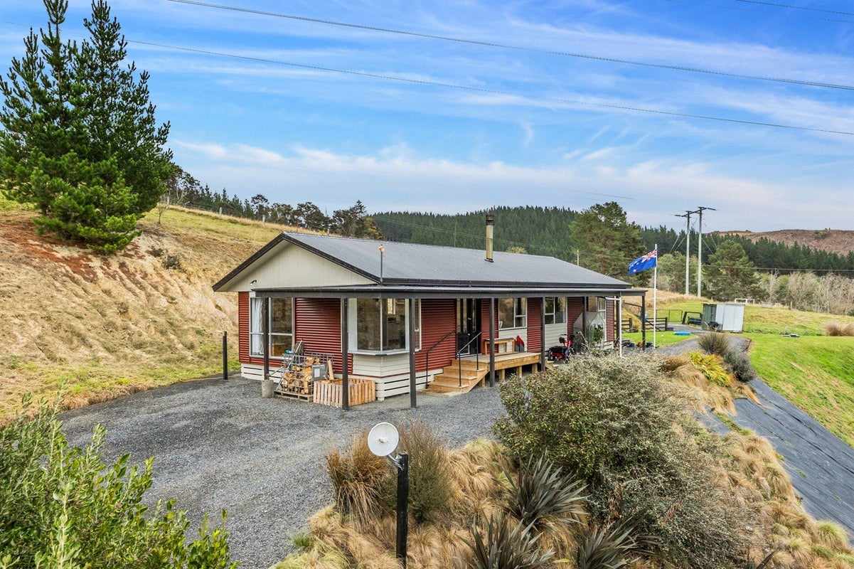 29 Webbs Road, Berwick Forest, Outram - Carousel 1