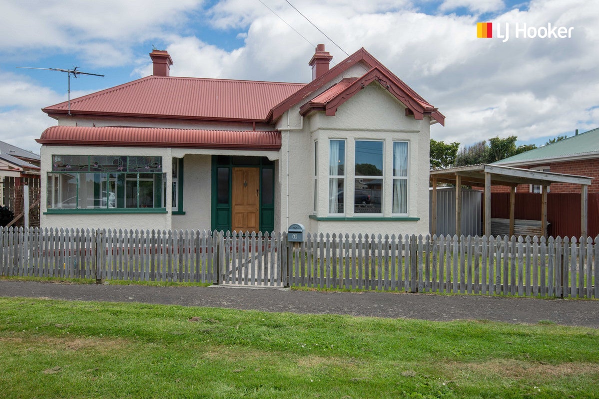 68 Royal Crescent, Saint Kilda, Dunedin - Carousel 1