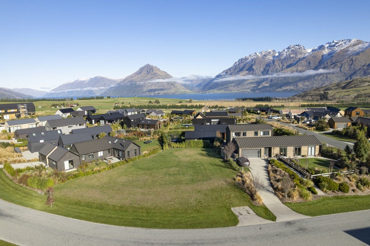 4 Hackett Road, Jacks Point, Queenstown - Carousel 1