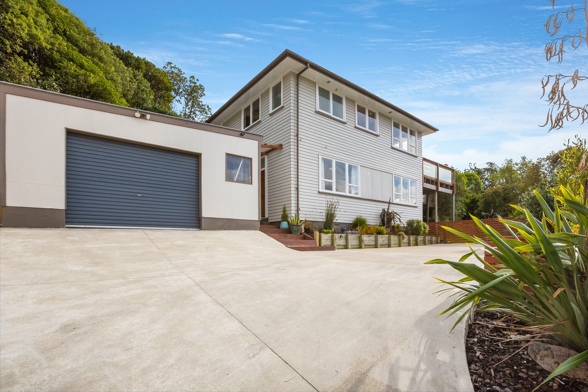 12 Takapuwahia Drive, Takapuwahia, Porirua - Carousel 20