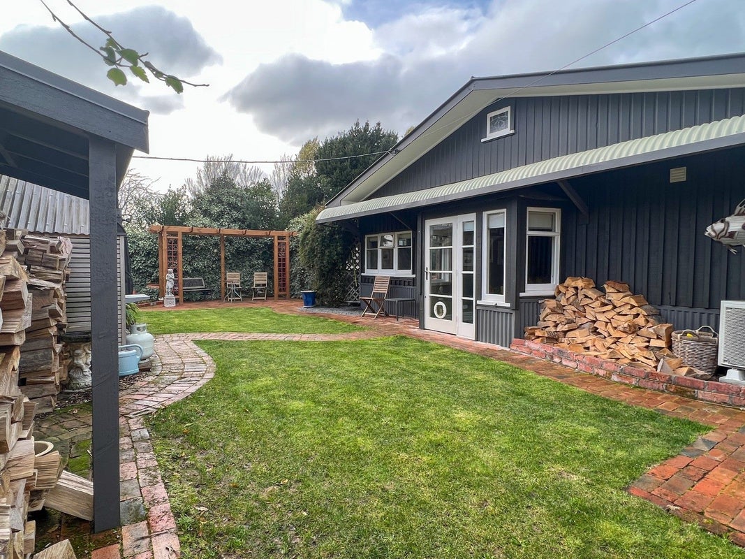 64 Victoria Street, Carterton, Carterton - Carousel 21