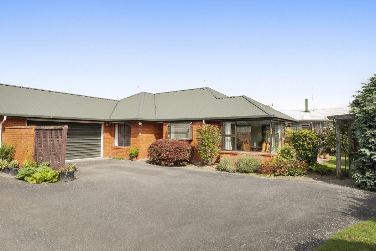 2/221 Harewood Road, Bishopdale, Christchurch - Carousel 1
