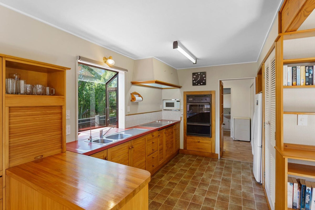 18A Toi Street, Otaki Beach, Otaki - Carousel 2