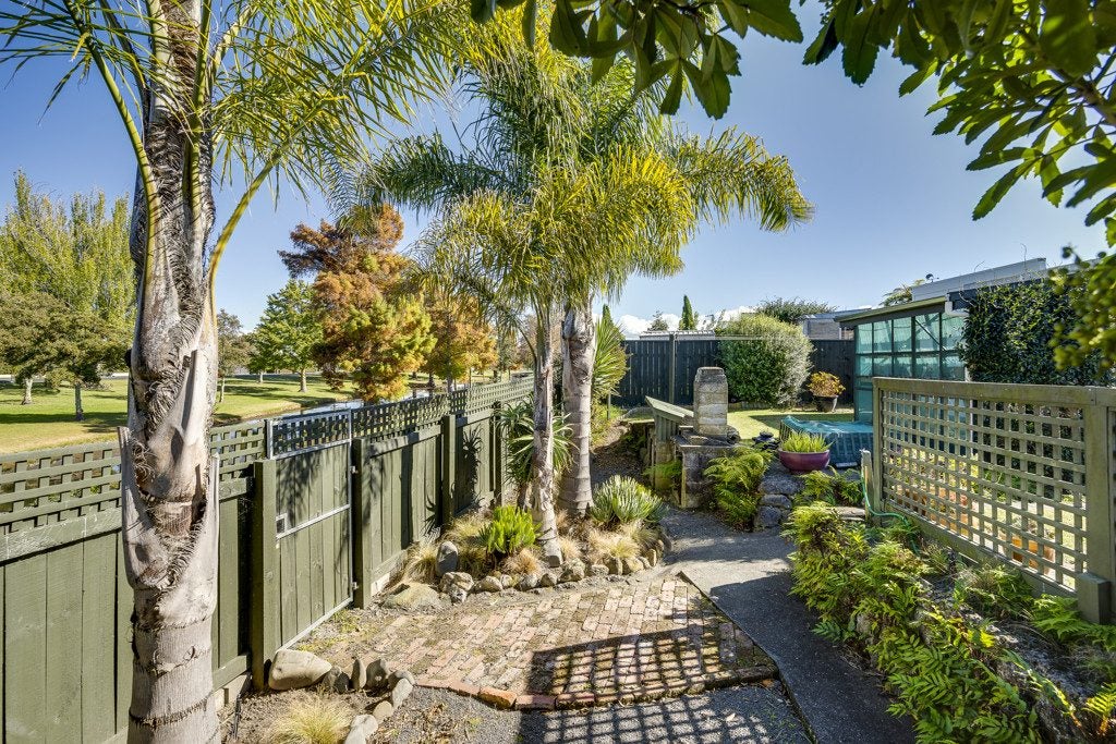 4 Logan Avenue, Marewa, Napier - Carousel 23