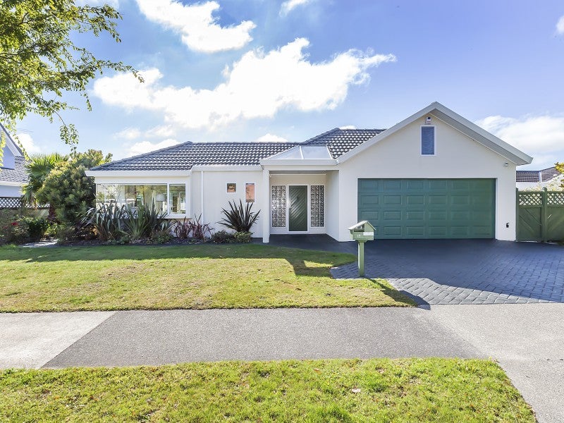 17 Samwell Drive, Whitby, Porirua - Carousel 2