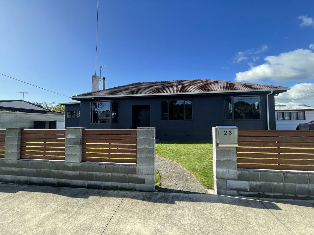 23 List Street, Welbourn, New Plymouth - Carousel 1