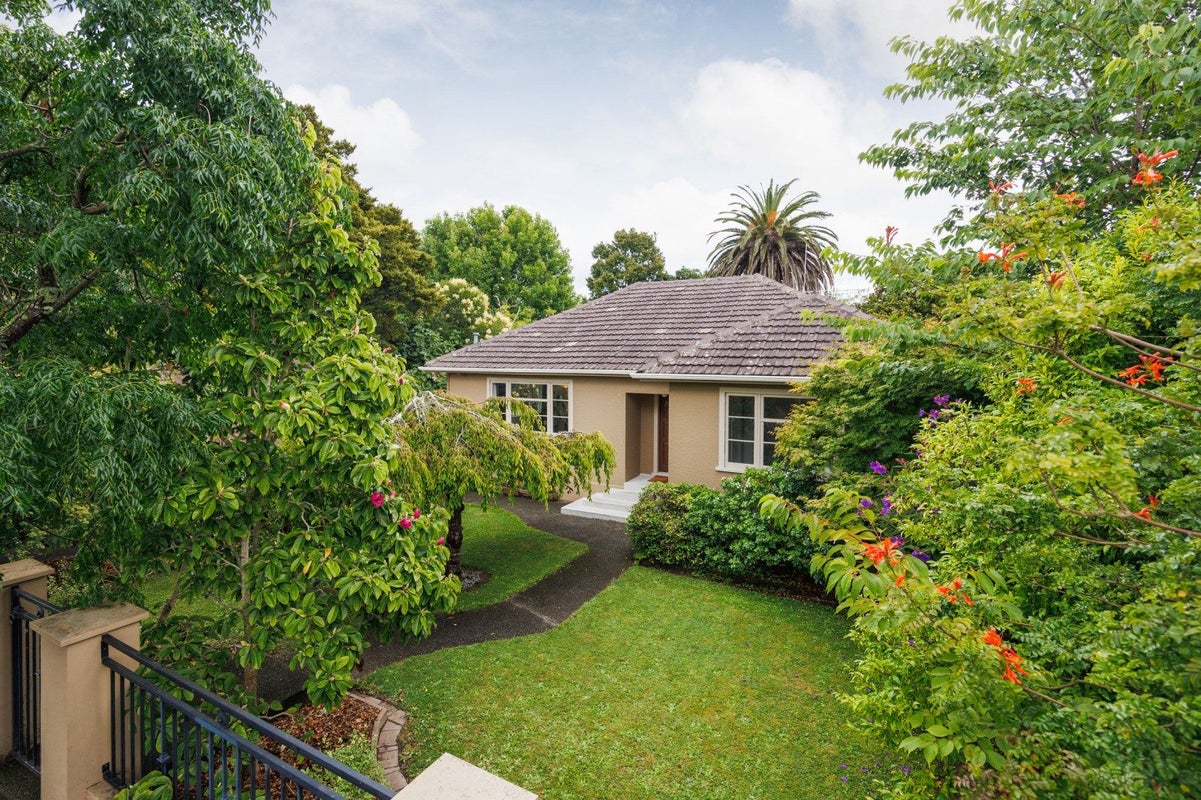 277 Park Road, Hokowhitu, Palmerston North - Carousel 24