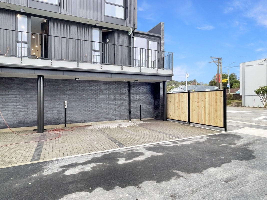 18/4 Campbell Street, Karori, Wellington - Carousel 13