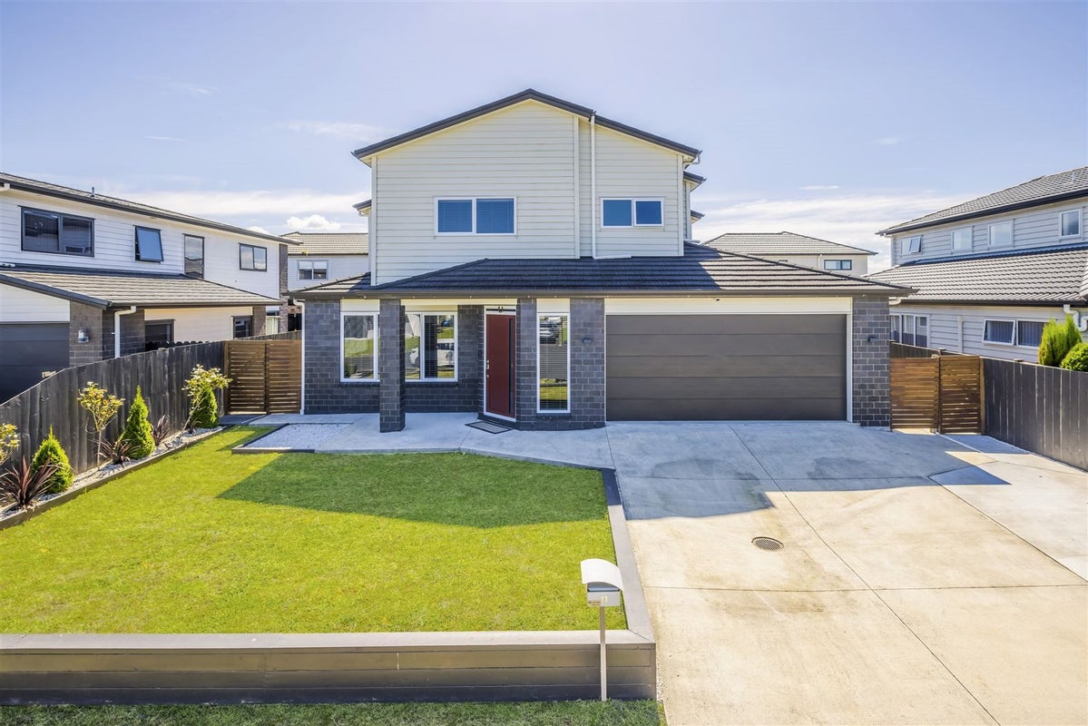 11 Reding Street, Takanini, Auckland - Carousel 1