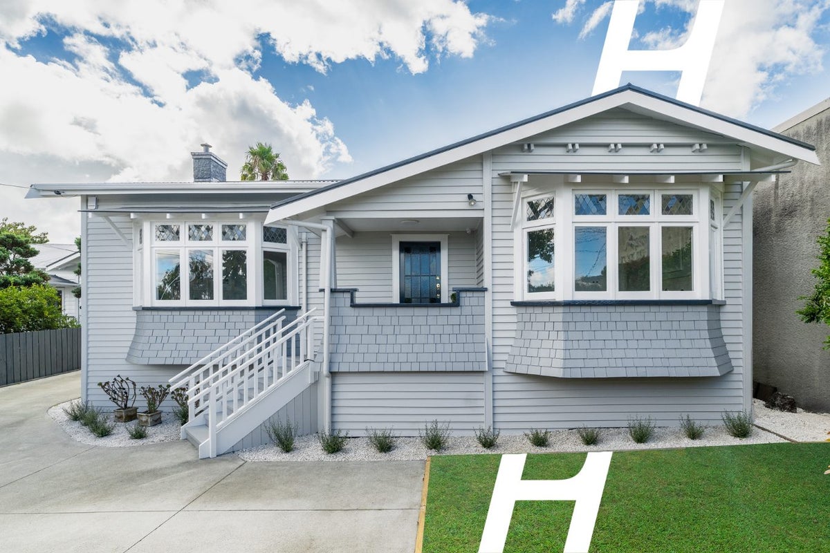 46 Richardson Road, Mount Albert, Auckland - Carousel 1