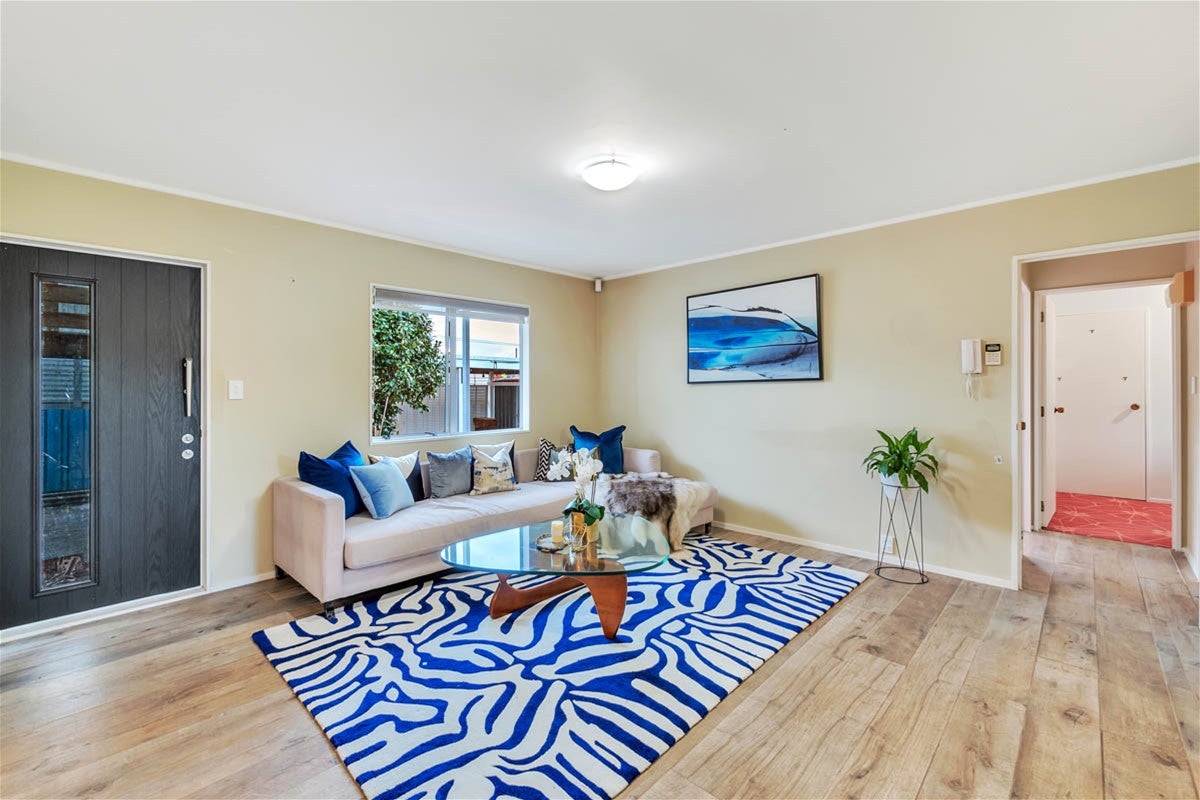 1/72 Neil Avenue, Te Atatu Peninsula, Auckland - Carousel 1