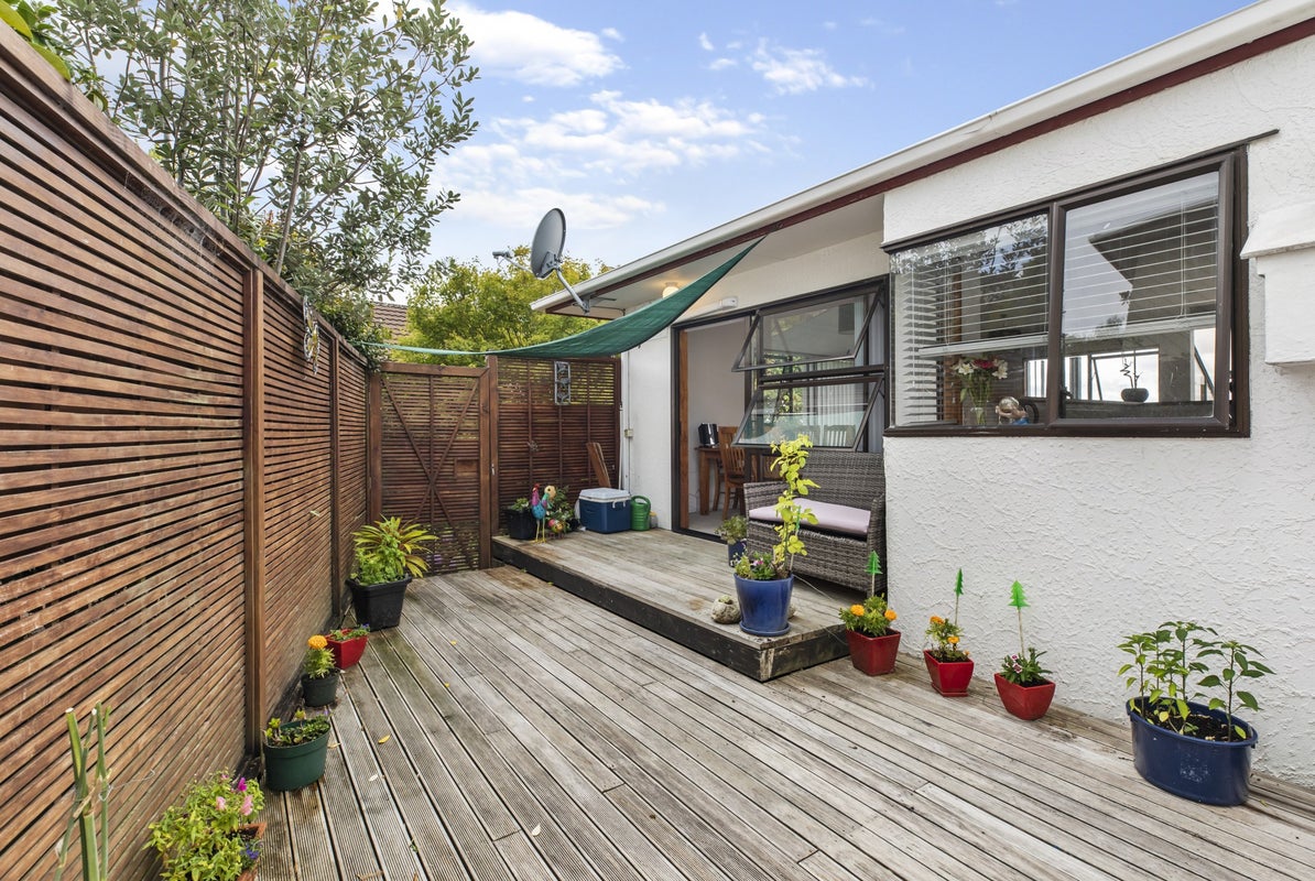 1/15 Elmira Place, Browns Bay, Auckland - Carousel 2