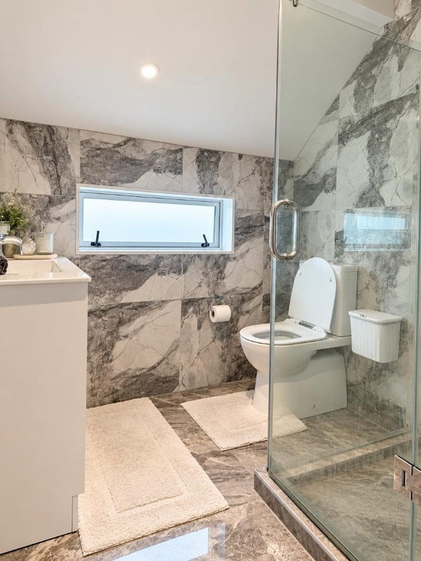 17B Station Road, Takanini, Auckland - Carousel 17