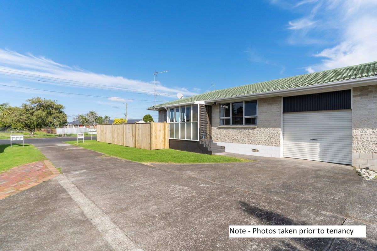 1/25 Riverview Road, Panmure, Auckland - Carousel 1