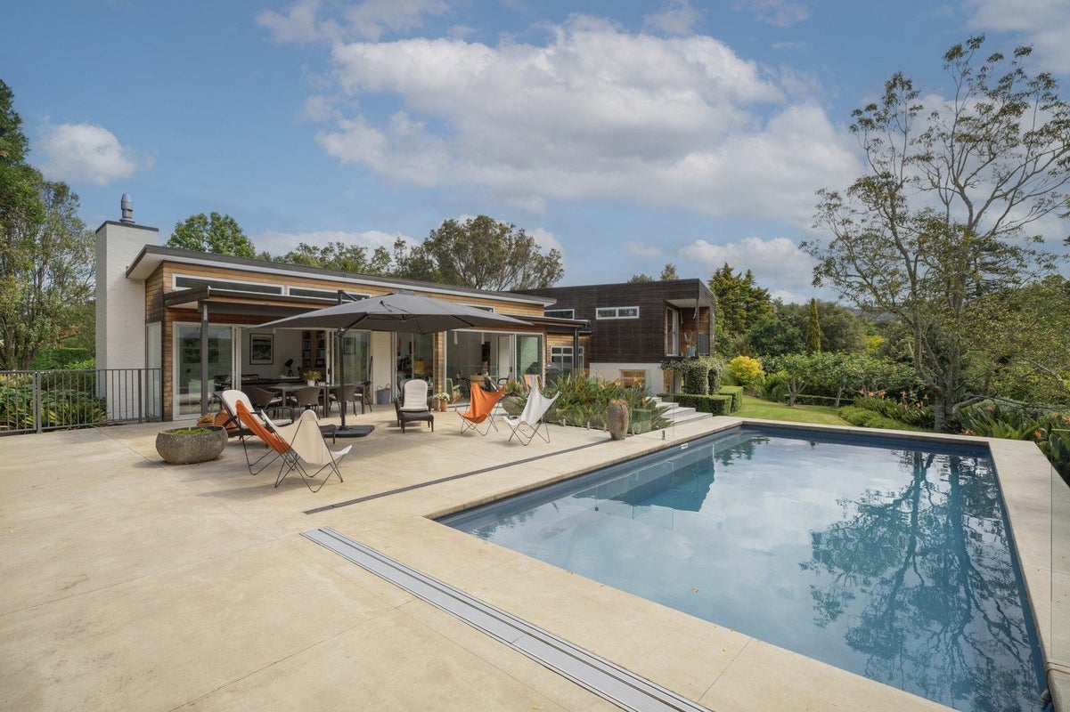 14 Herbert Drive, Whangamata, Whangamata - Carousel 1