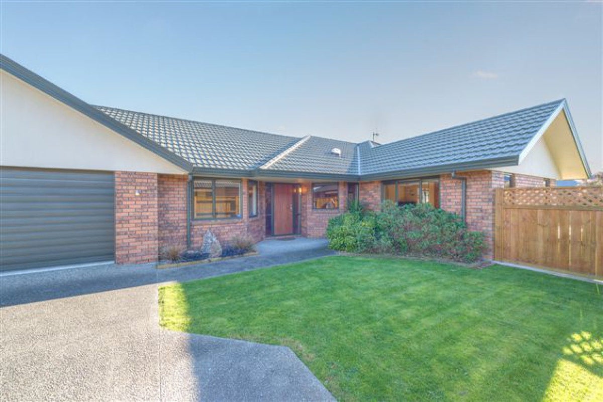 44 Tennyson Avenue, Kelvin Grove, Palmerston North - Carousel 23