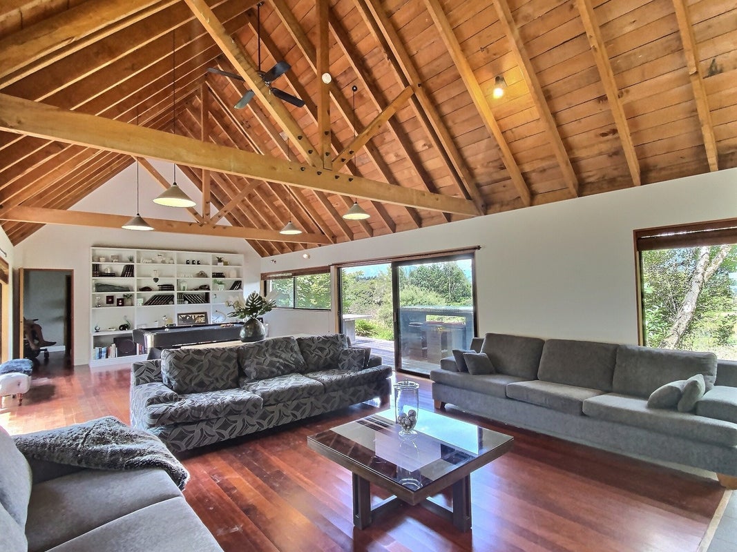 1946 Arnold Valley Road, Moana, Dobson - Carousel 1