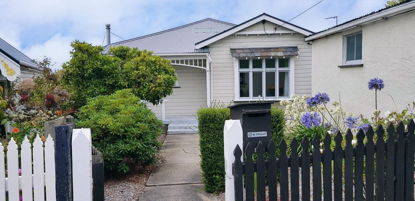 32 Hazel Avenue, Caversham, Dunedin - Carousel 1