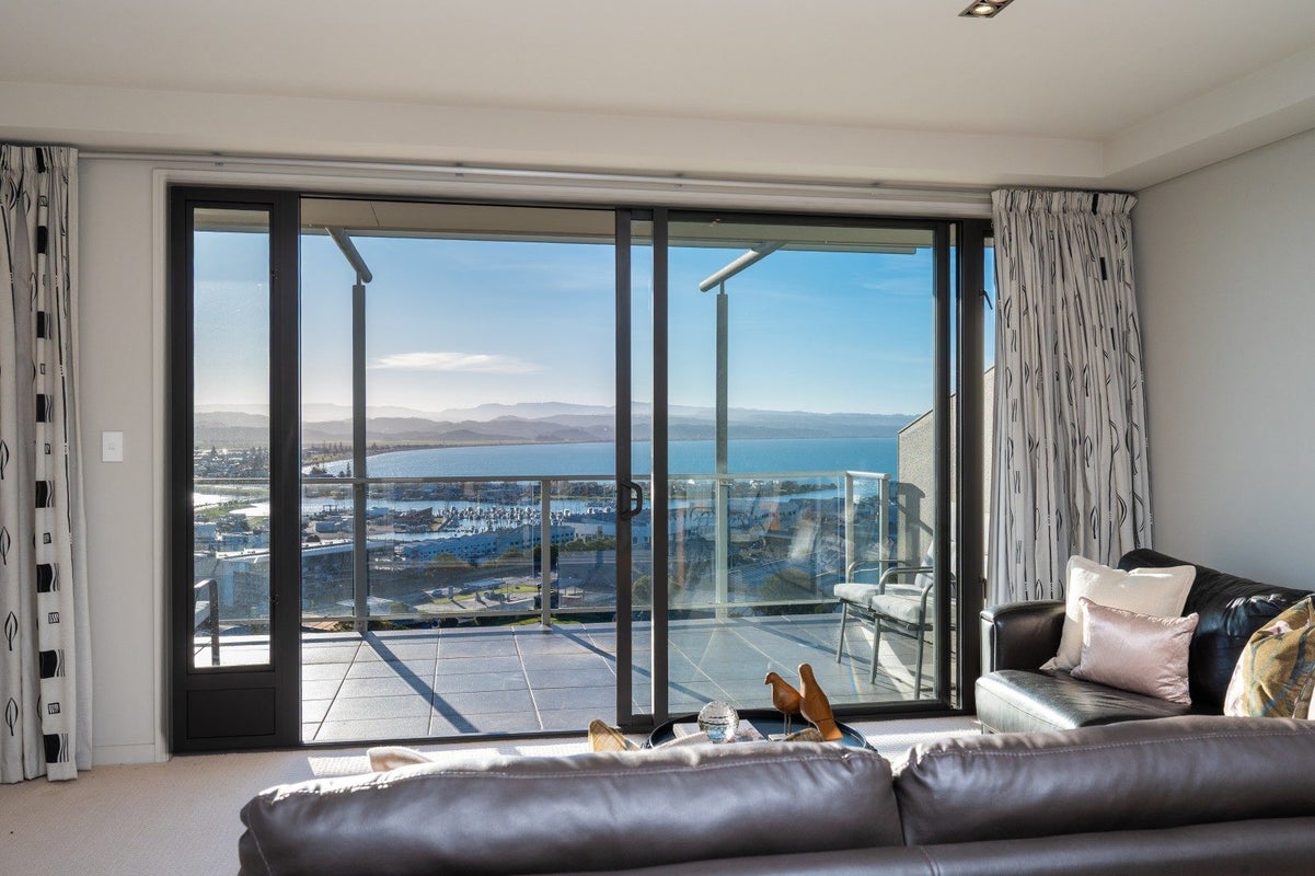 3/24 Charles Street, Westshore, Napier - Carousel 1