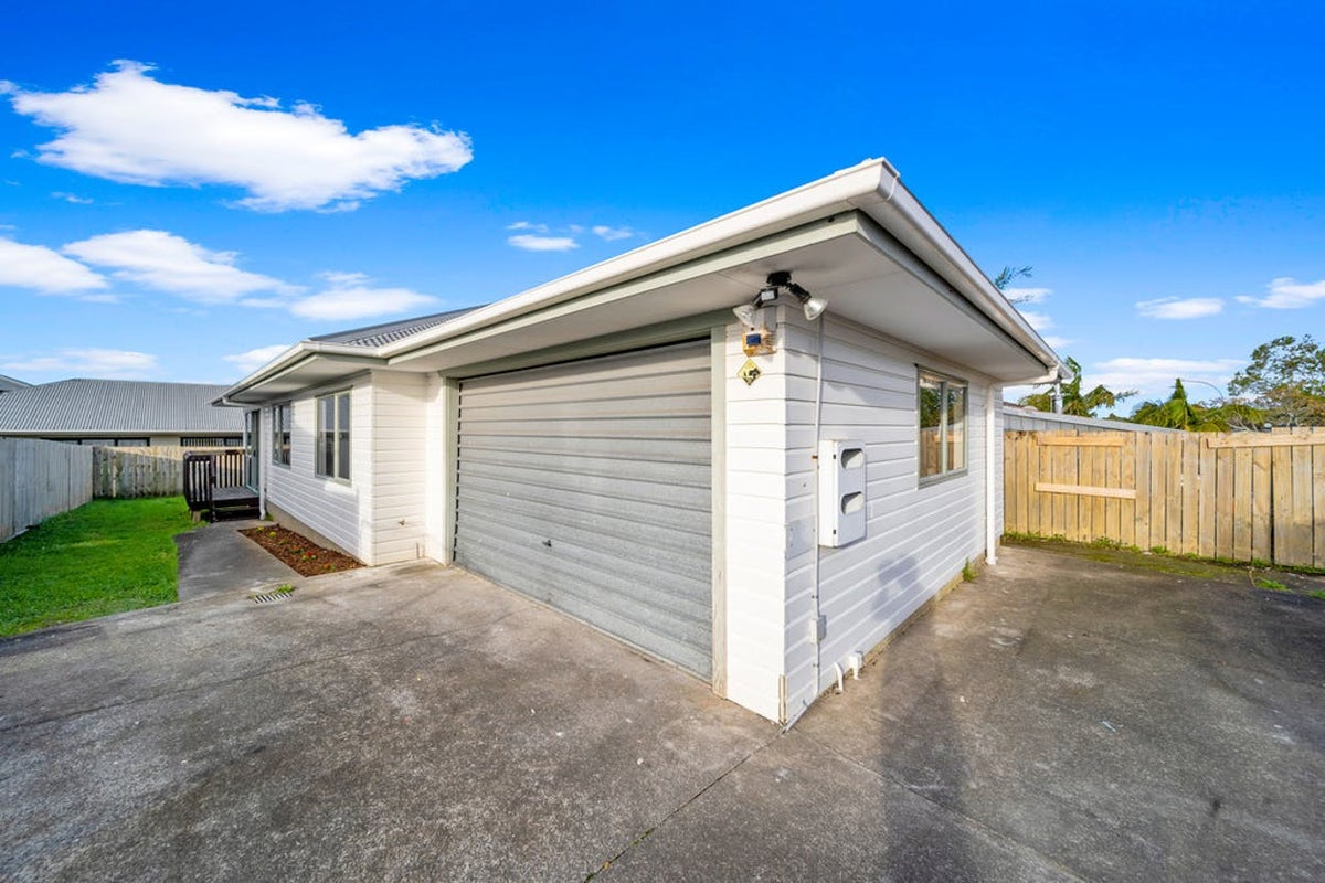 2/19 Oratu Place, Manurewa, Auckland - Carousel 2