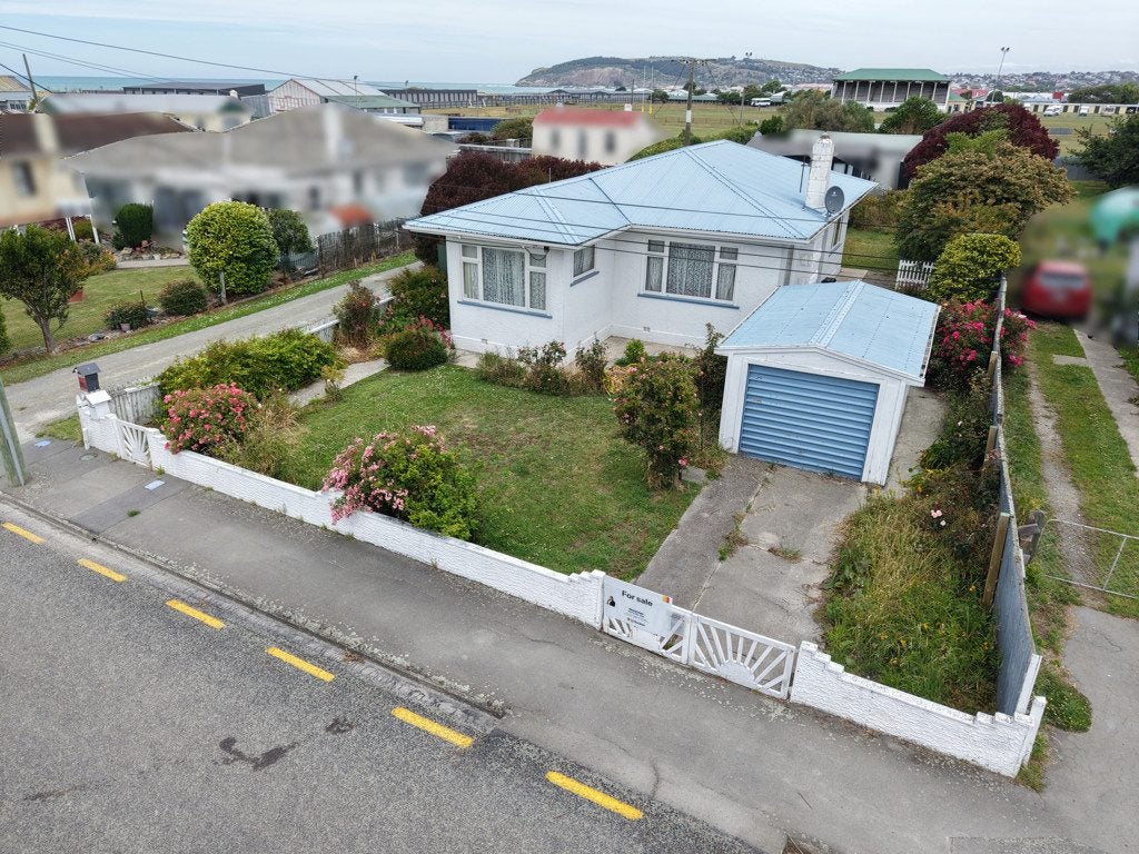 13A Caledonian Road, Oamaru North, Oamaru - Carousel 1