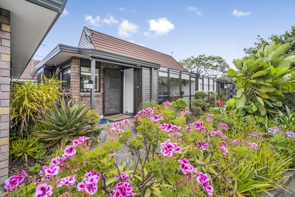 31/18 King Street, Petone, Lower Hutt - Carousel 1
