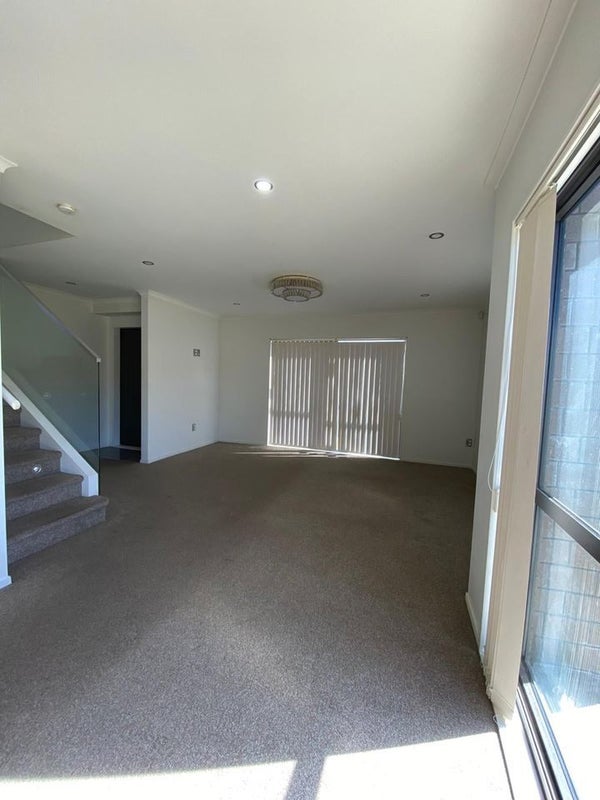 49B Birdwood Avenue, Papatoetoe, Auckland - Carousel 2