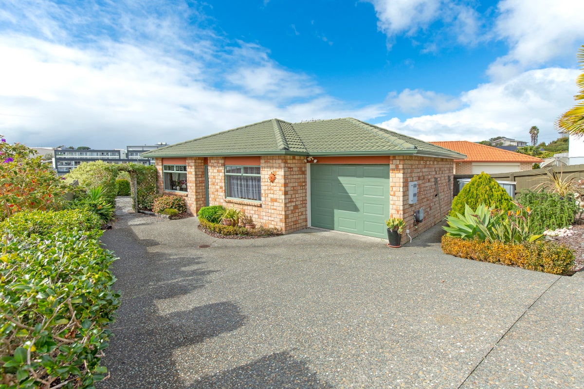 87A Elan Place, Stanmore Bay, Whangaparaoa - Carousel 1