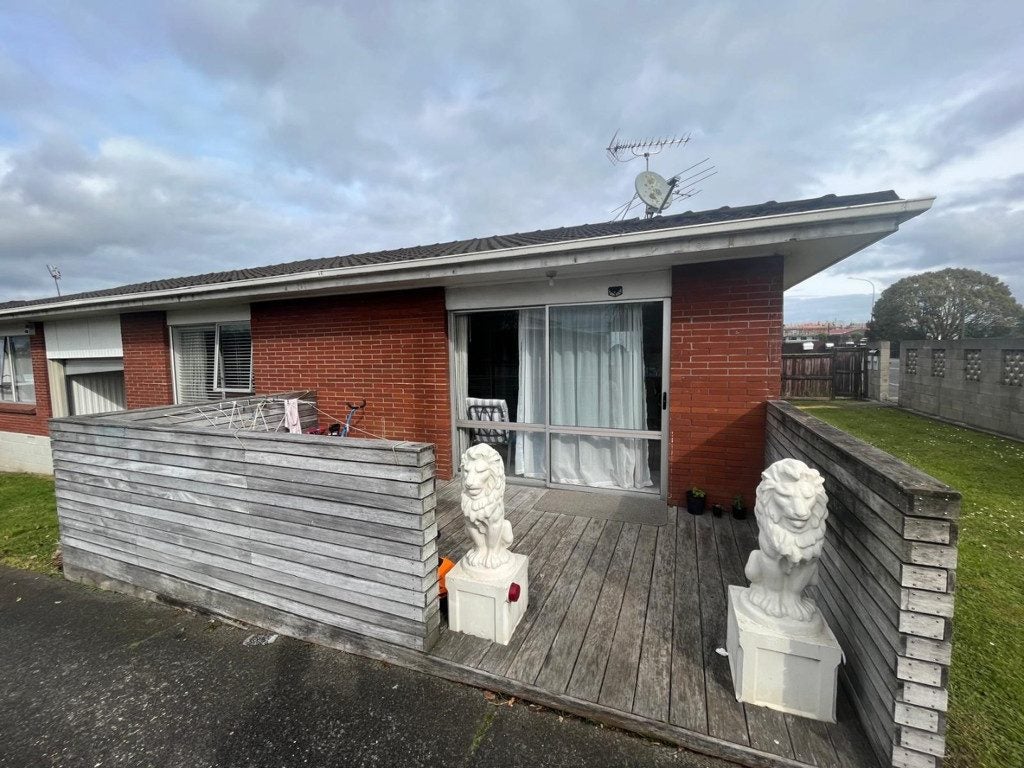 1/1580 Great North Road, Waterview, Auckland - Carousel 2