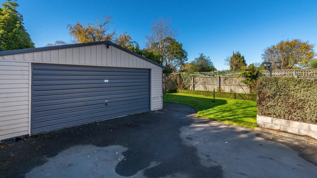 22 Severn Street, St Albans, Christchurch - Carousel 28