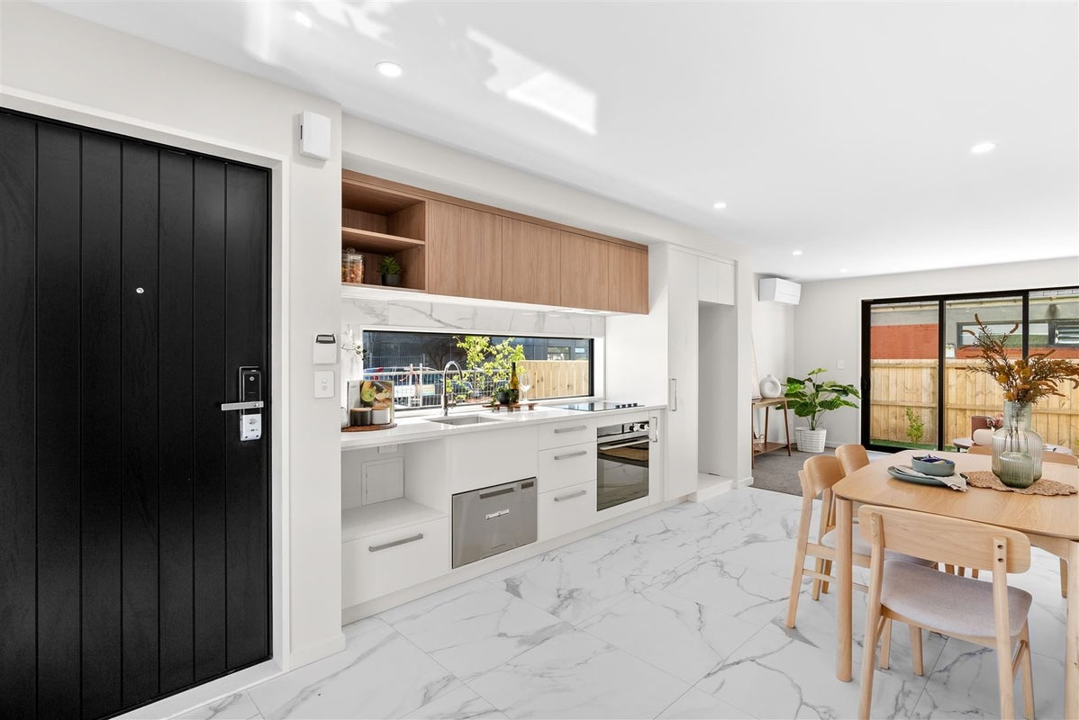 1/112 Barbour Street, Waltham, Christchurch - Carousel 1